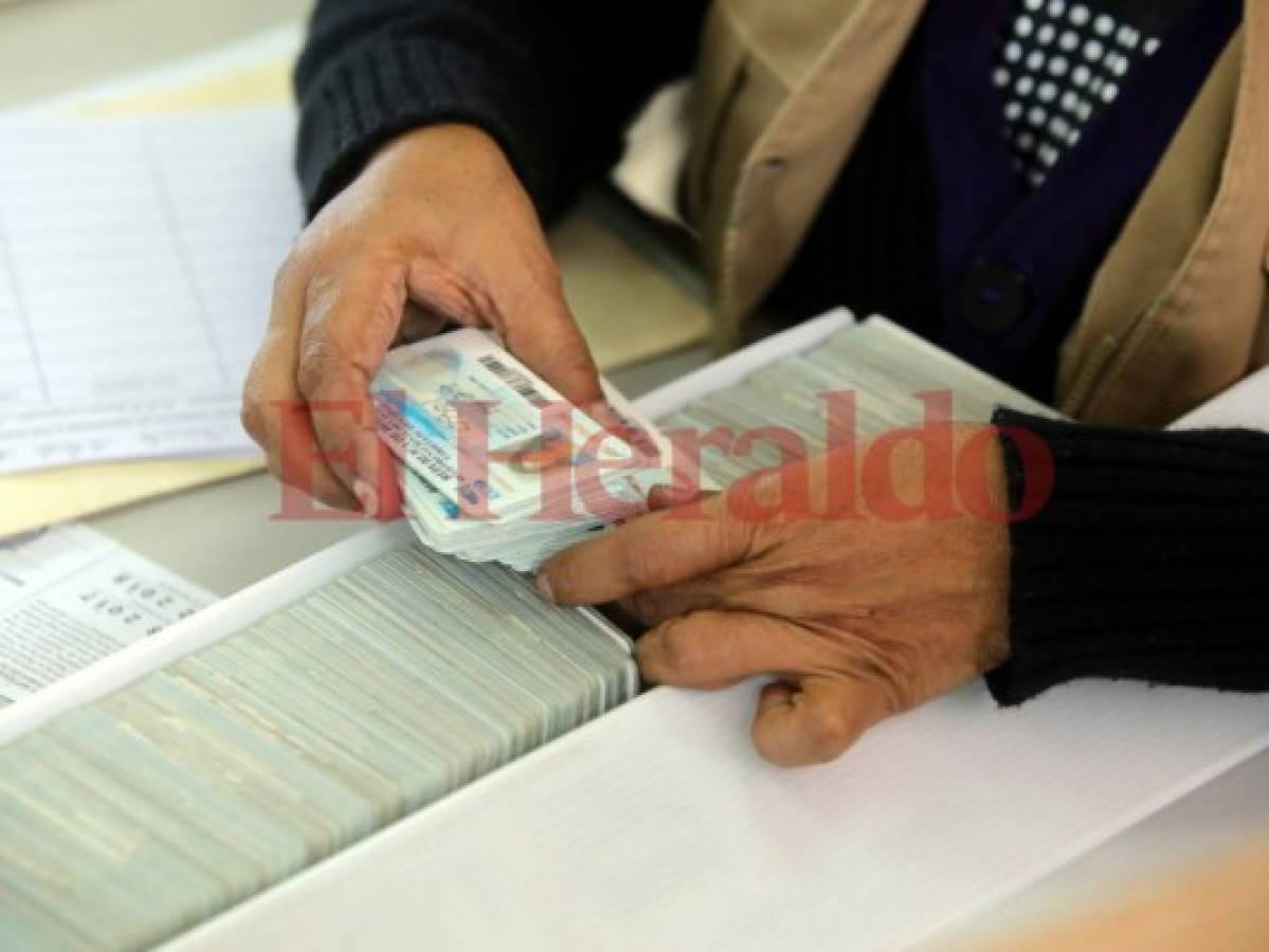 Nueva tarjeta de identidad: Empresa que gane licitación venderá maquinaria vieja