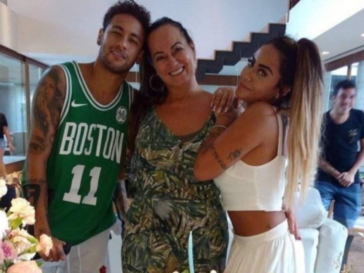 La madre de Neymar le suplica sobre el caso de violación: 'Perdona a esa mujer'  