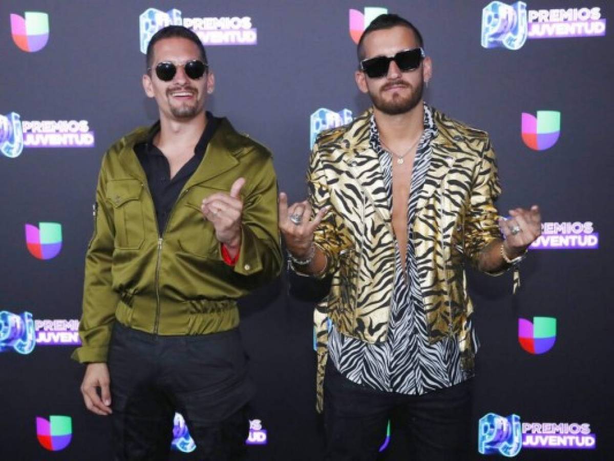 Mau y Ricky se mantienen unidos, pero cada uno en su casa 