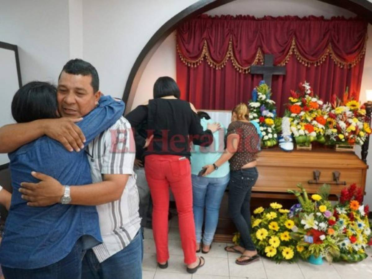 Madre de Cristopher, joven que murió en una turba en San Pedro Sula: 'Me llevaron lo mejor de mi vida”