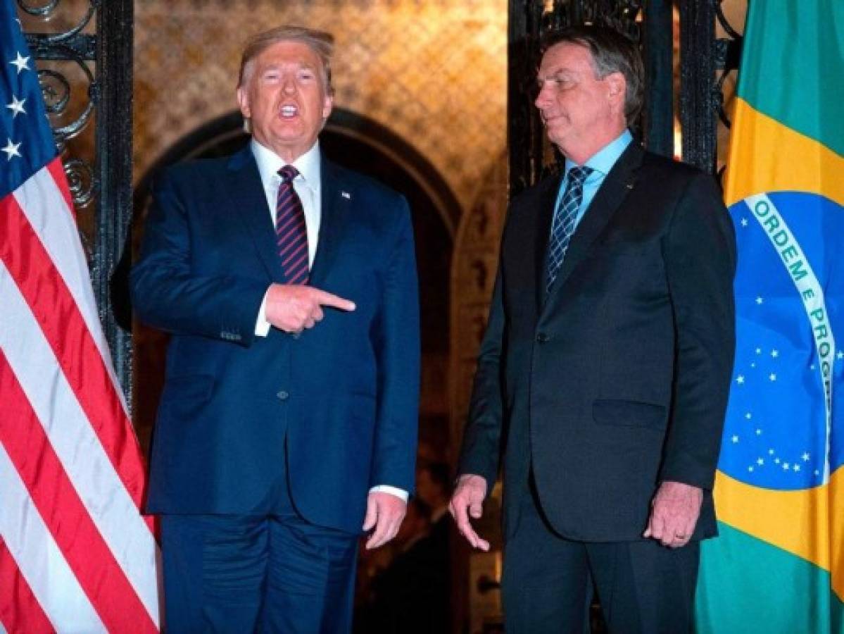 Trump elogia el 'trabajo fantástico' de Bolsonaro durante una cena en Florida