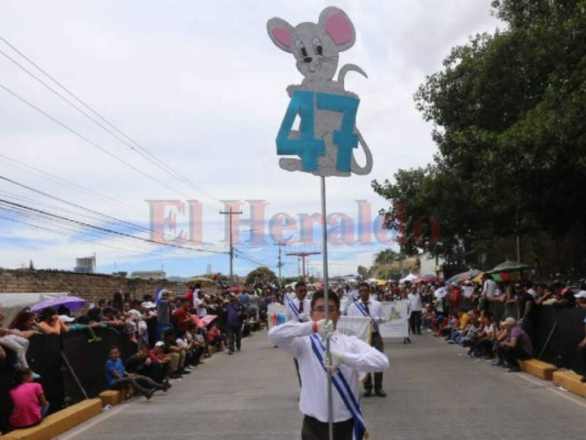 El Instituto Central Vicente Cáceres vuelve a dar un show a la altura en desfiles de Independencia