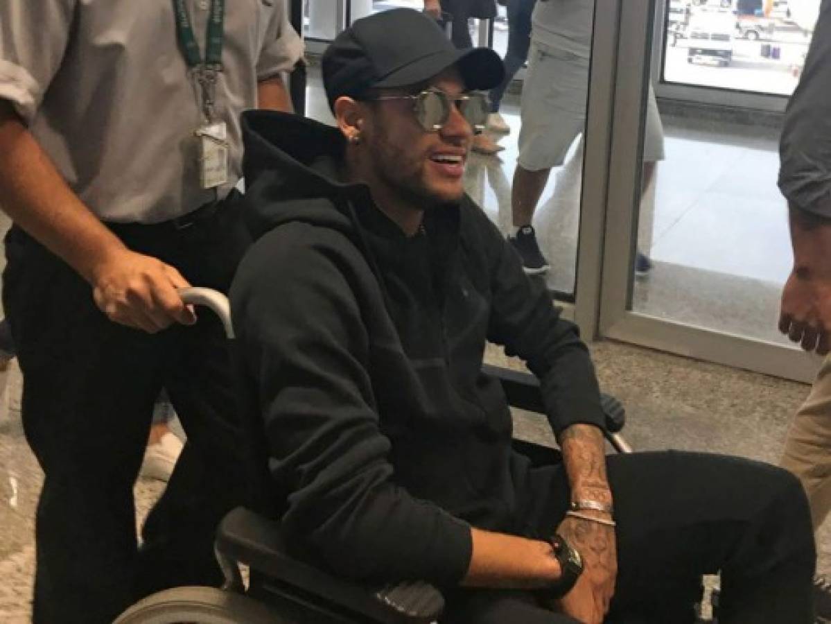 Neymar será operado el sábado, recuperación tomará hasta tres meses