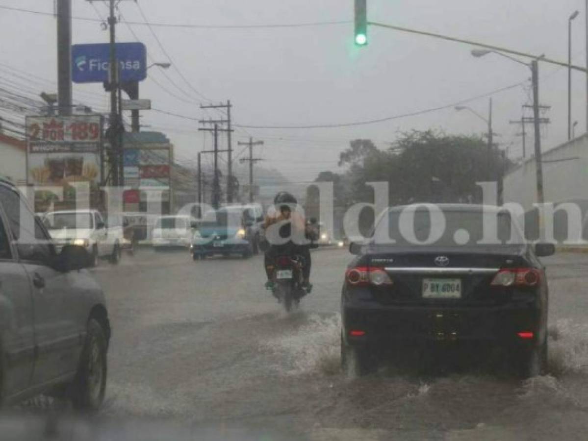 Emiten alertas por lluvias en tres departamentos de Honduras