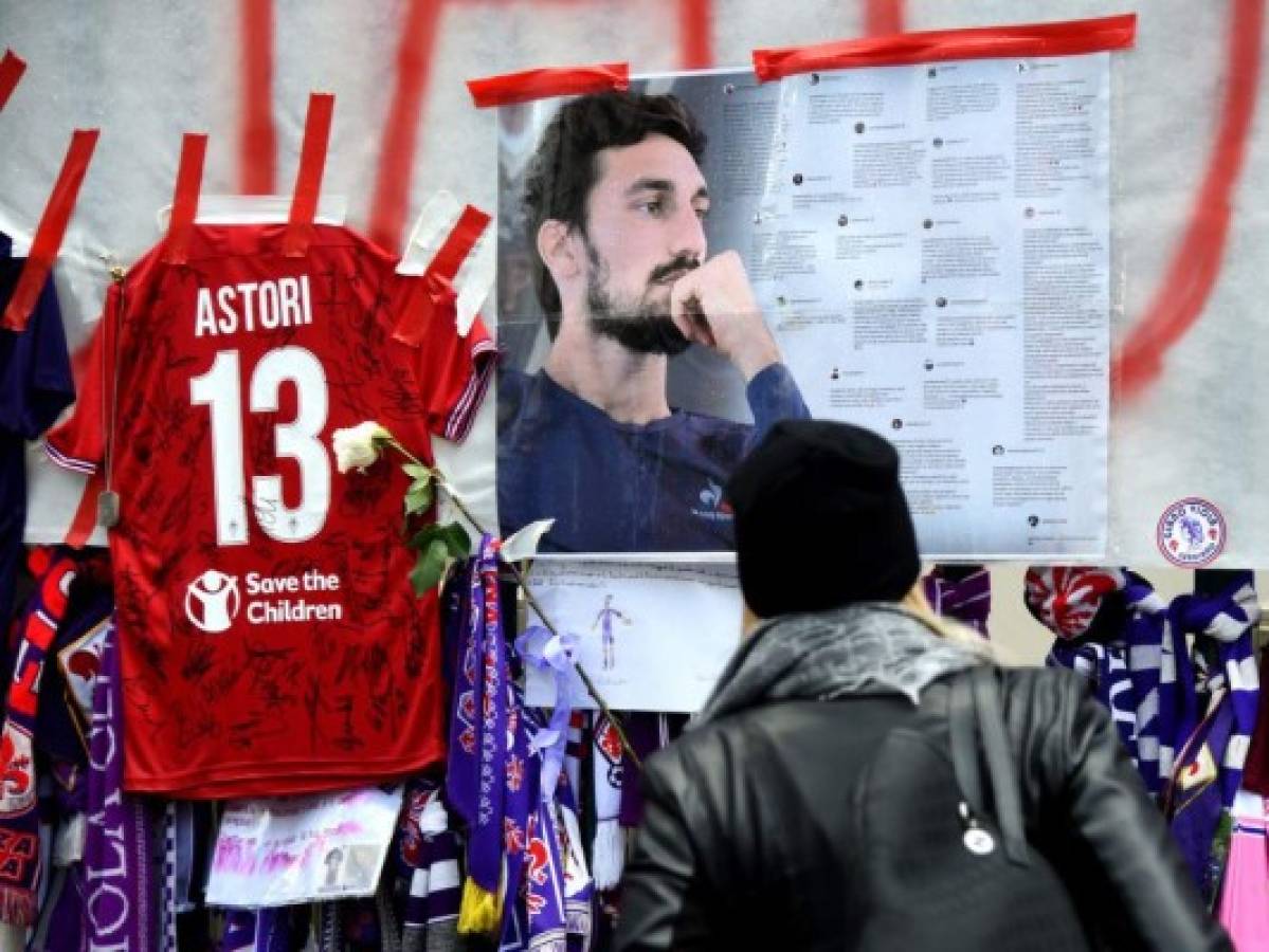 'Ciao Asto', Florencia dice adiós al futbolista Davide Astori