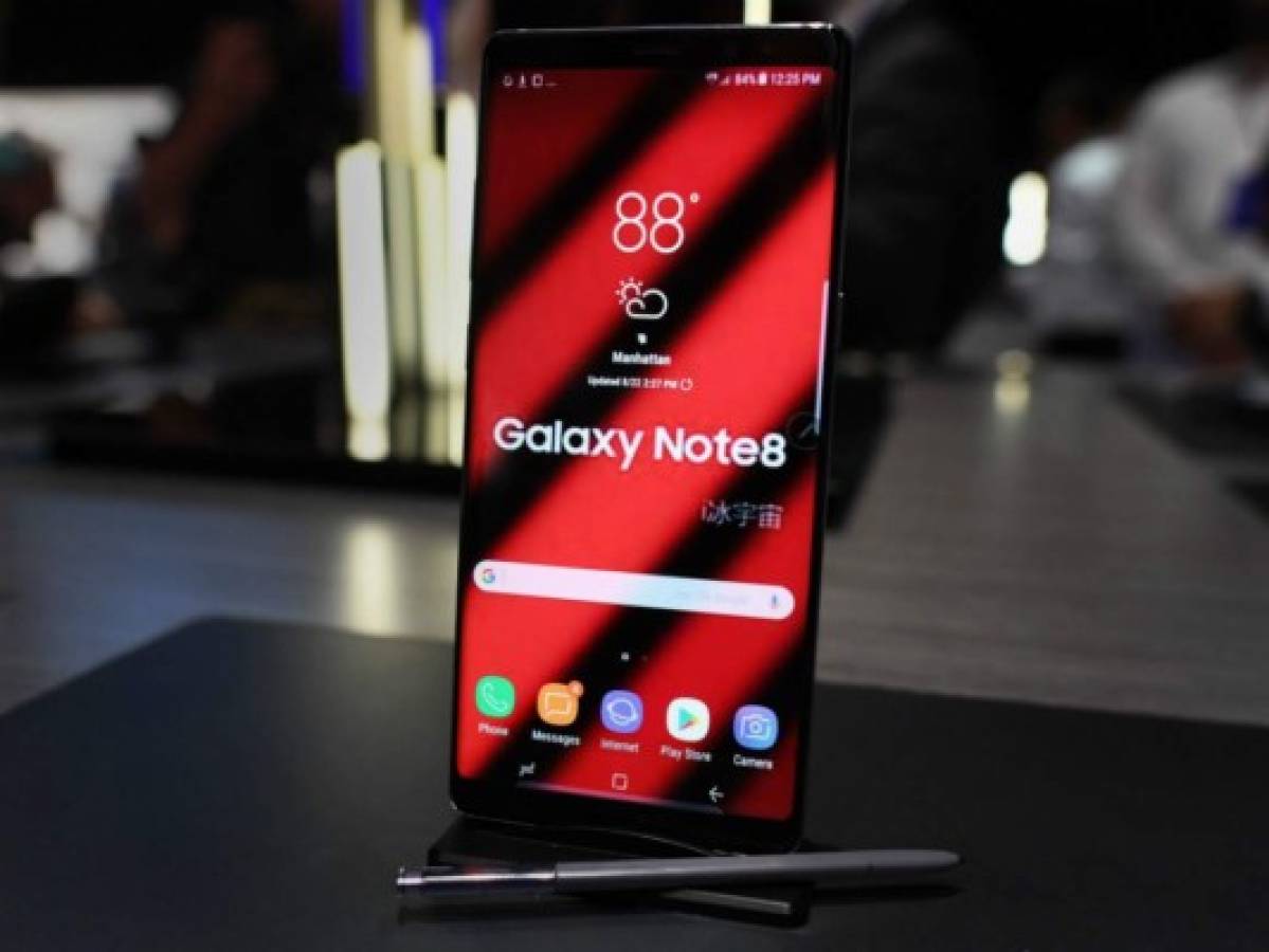 Samsung presenta su Note 8 para pasar página del fiasco del Note 7 y enfrentar a Apple