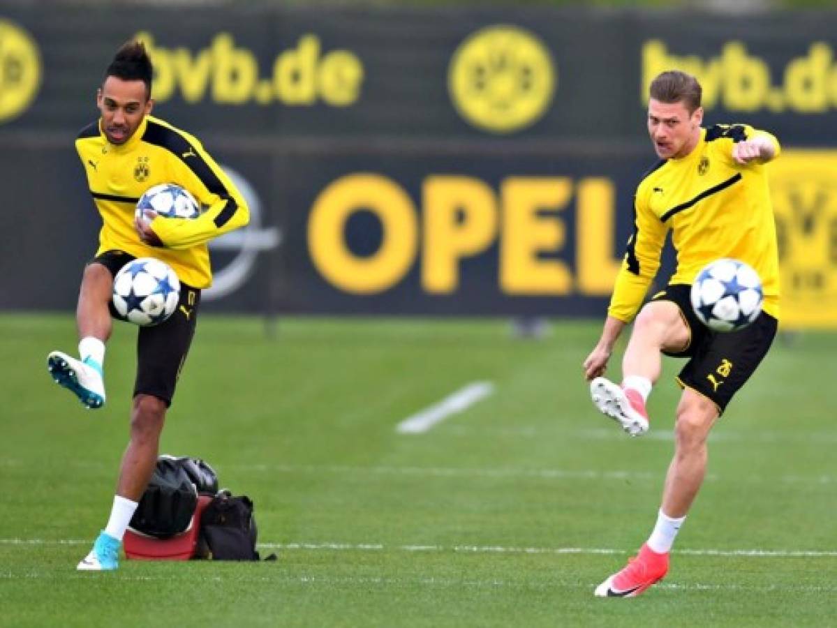 Aplazado al miércoles el Borussia Dortmund-Mónaco tras atentado al autobús del Dortmund
