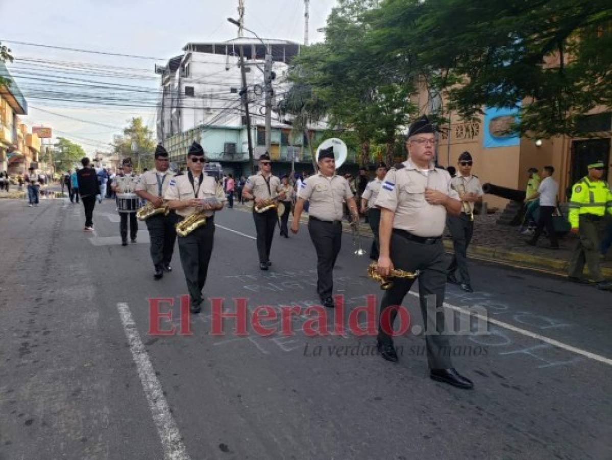 Instituciones insigne y cuerpos de socorro participaron en los desfiles en San Pedro Sula.