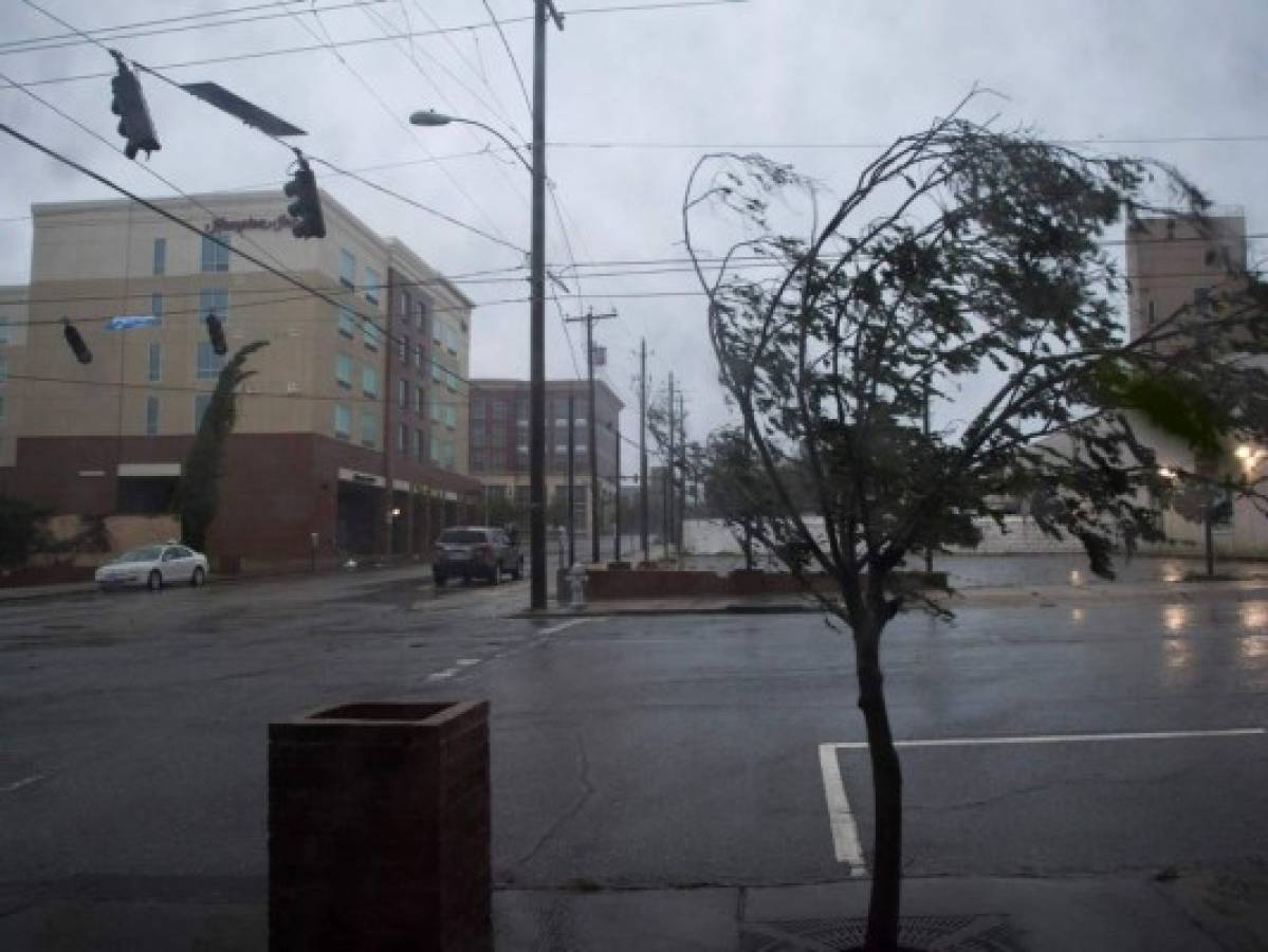 El huracán Florence está causando 'estragos' en Carolina del Norte 