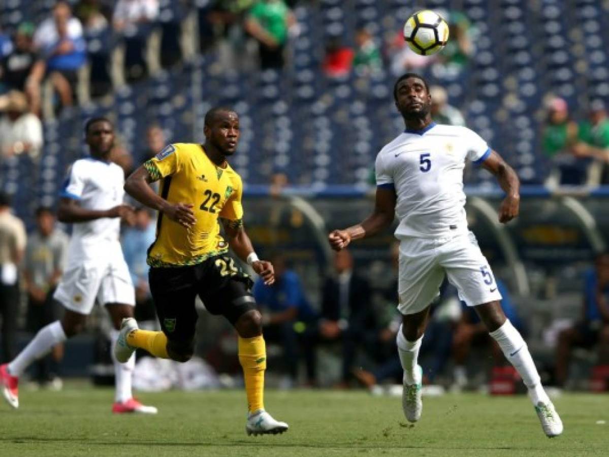 Jamaica vence a Curazao 2-0 en Grupo C de Copa Oro