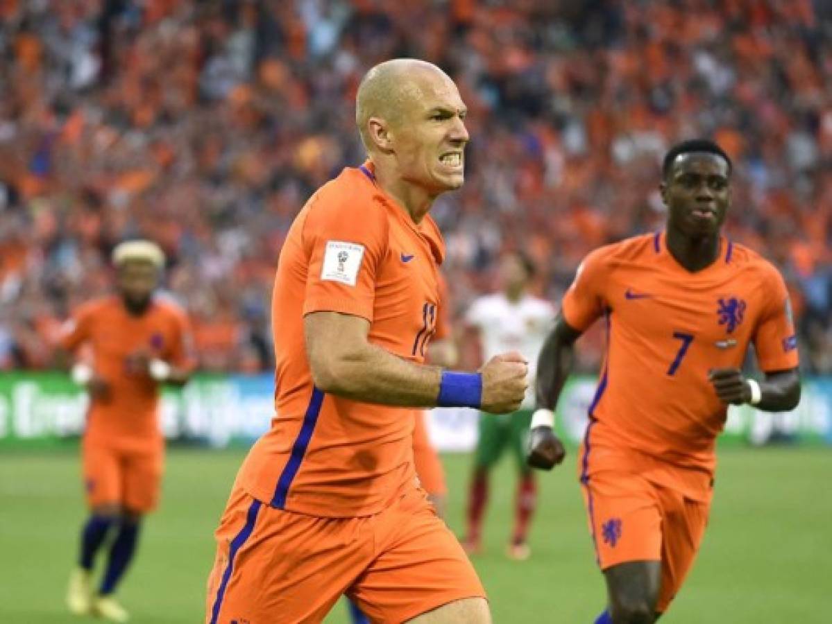Holanda se resiste a renunciar al Mundial pero el objetivo se complica