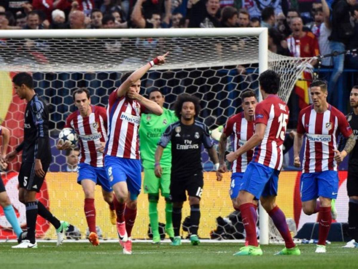 El Atlético de Madrid venció 2-1 al Real Madrid, pero queda fuera de la Champions League