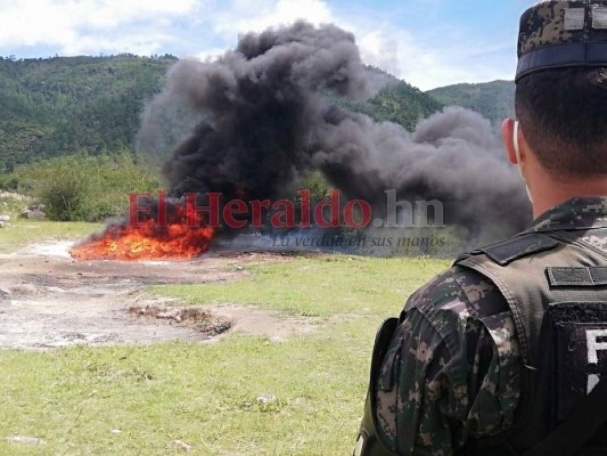 Incineran 901 kilos de cocaína incautados en La Mosquitia