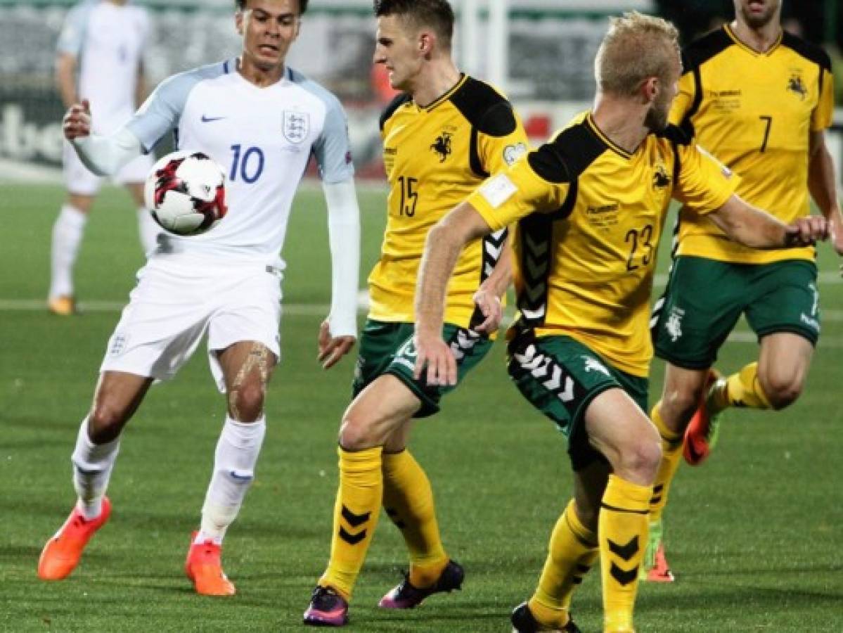 Inglaterra se impone en Lituania (1-0) y acaba invicta su clasificación mundialista