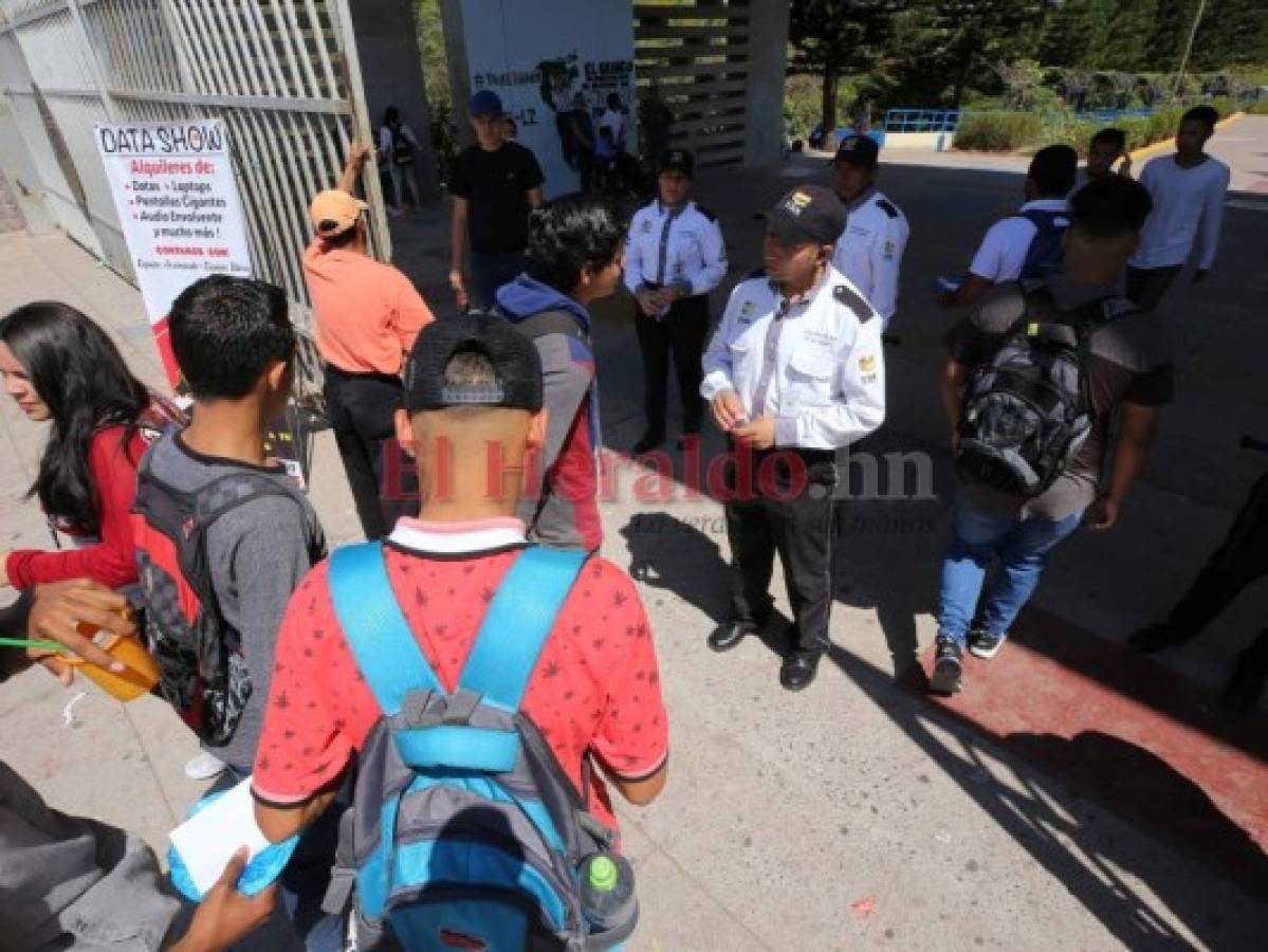 A partir de este lunes estudiantes no podrán ingresar a la UNAH sin carné