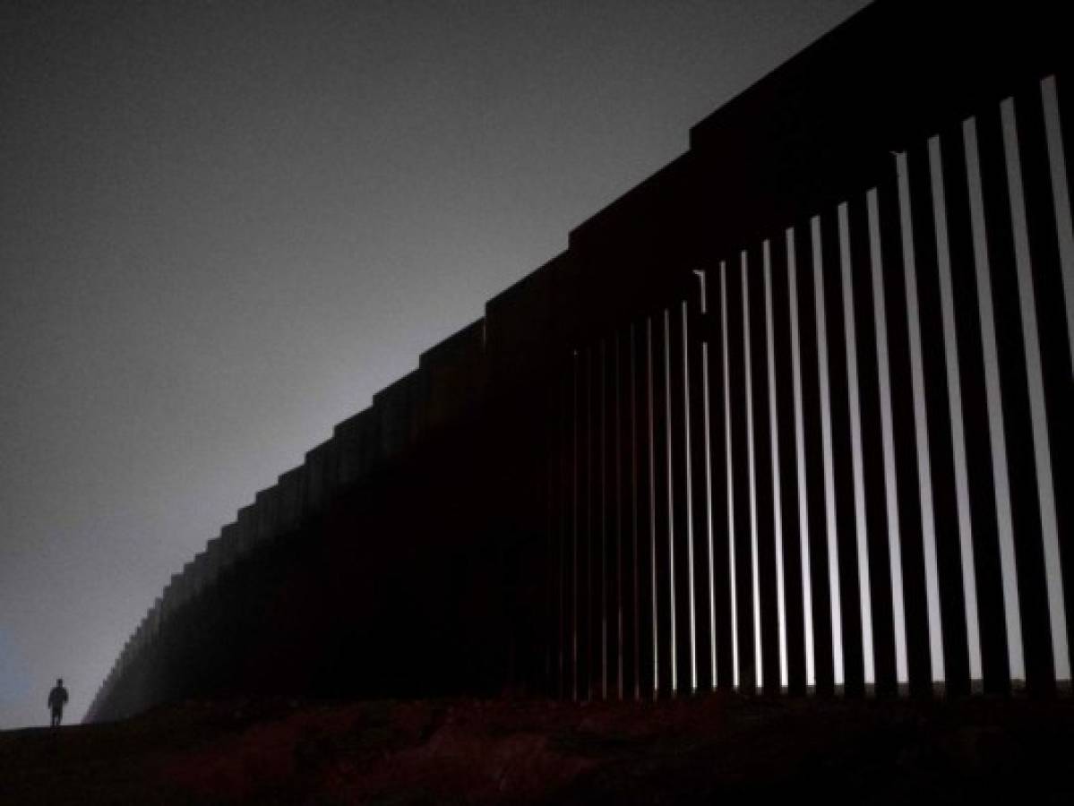 ¿El muro fronterizo de Donald Trump es una 'emergencia nacional'?