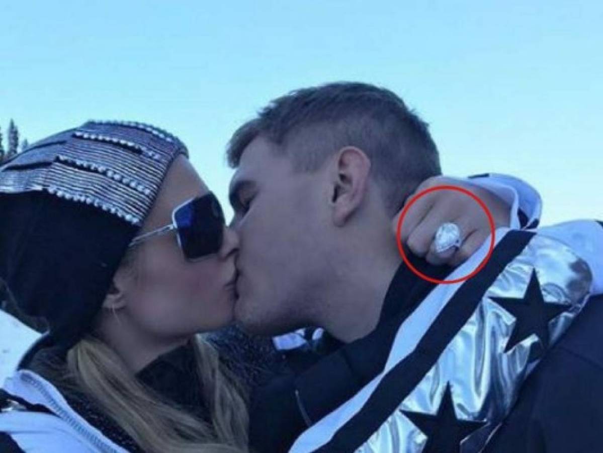 Exprometido de Paris Hilton quiere el costoso anillo de vuelta