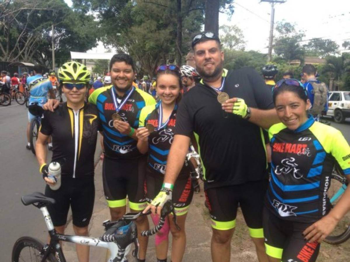 Desde los 'Correcaminos' hasta los 'Donde Mando', los equipos de la Cuarta Vuelta Ciclística