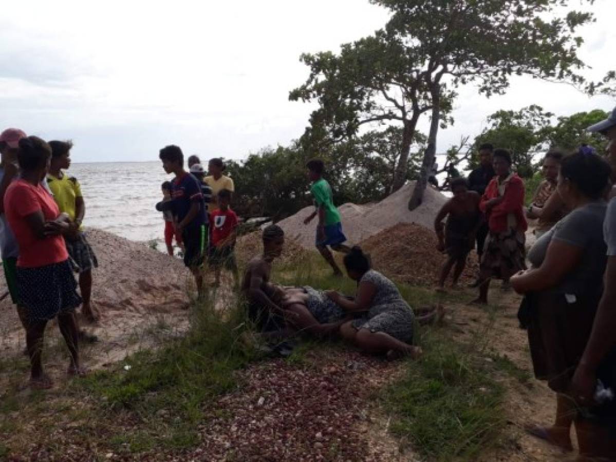 Honduras: Una persona pierde la vida y dos sobreviven de milagro en la Laguna Caratasca