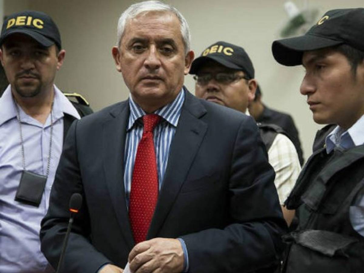 Expresidente guatemalteco Pérez teme 'muerte súbita' en prisión