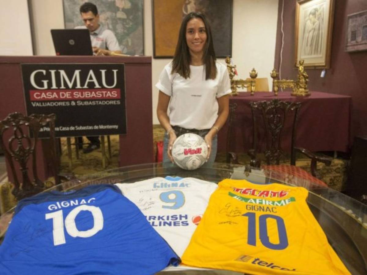 Futbolista Gignac subasta artículos deportivos para apoyar a menores con cáncer  