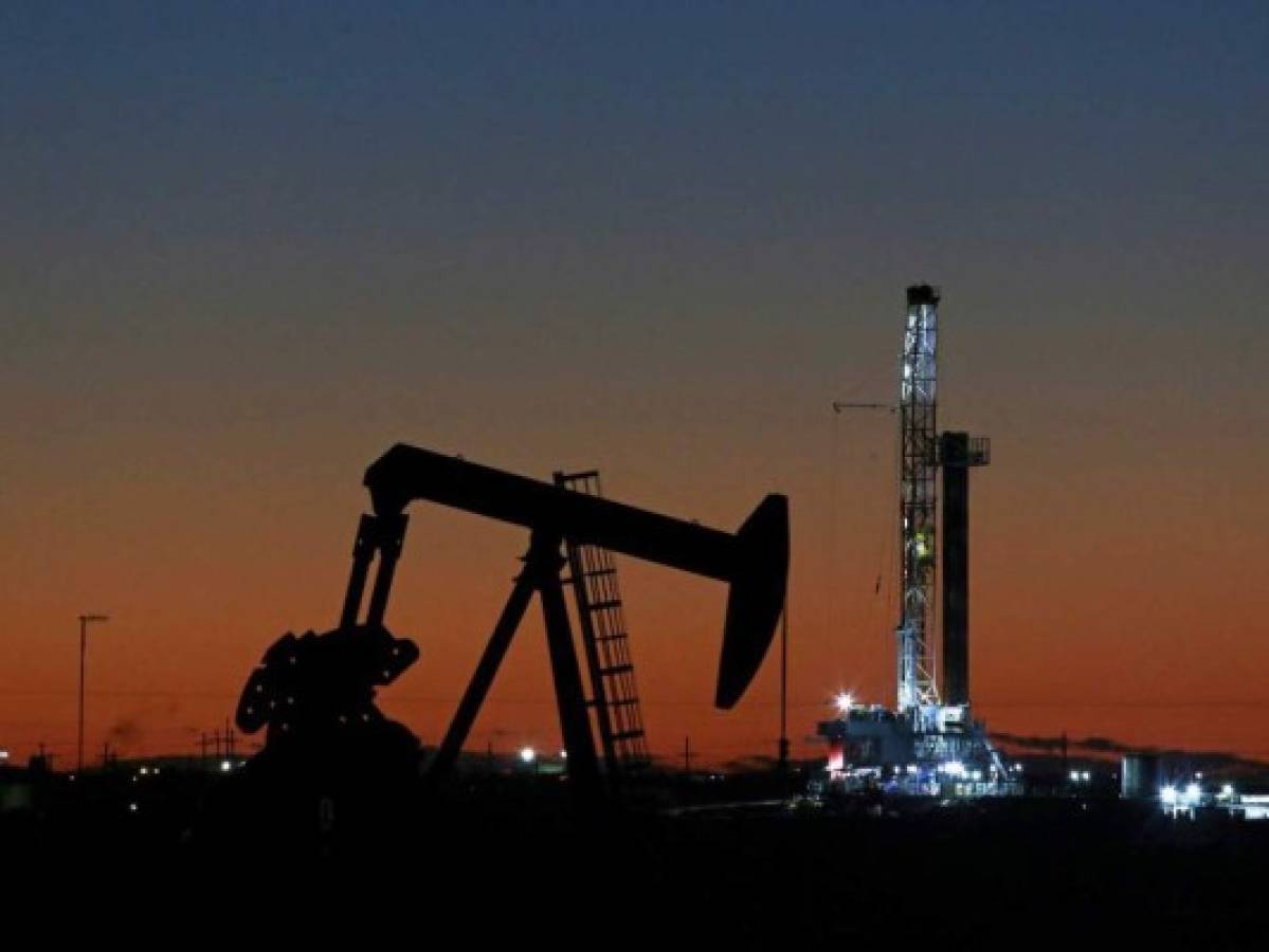 La factura petrolera bajó 568 millones de dólares en el 2020
