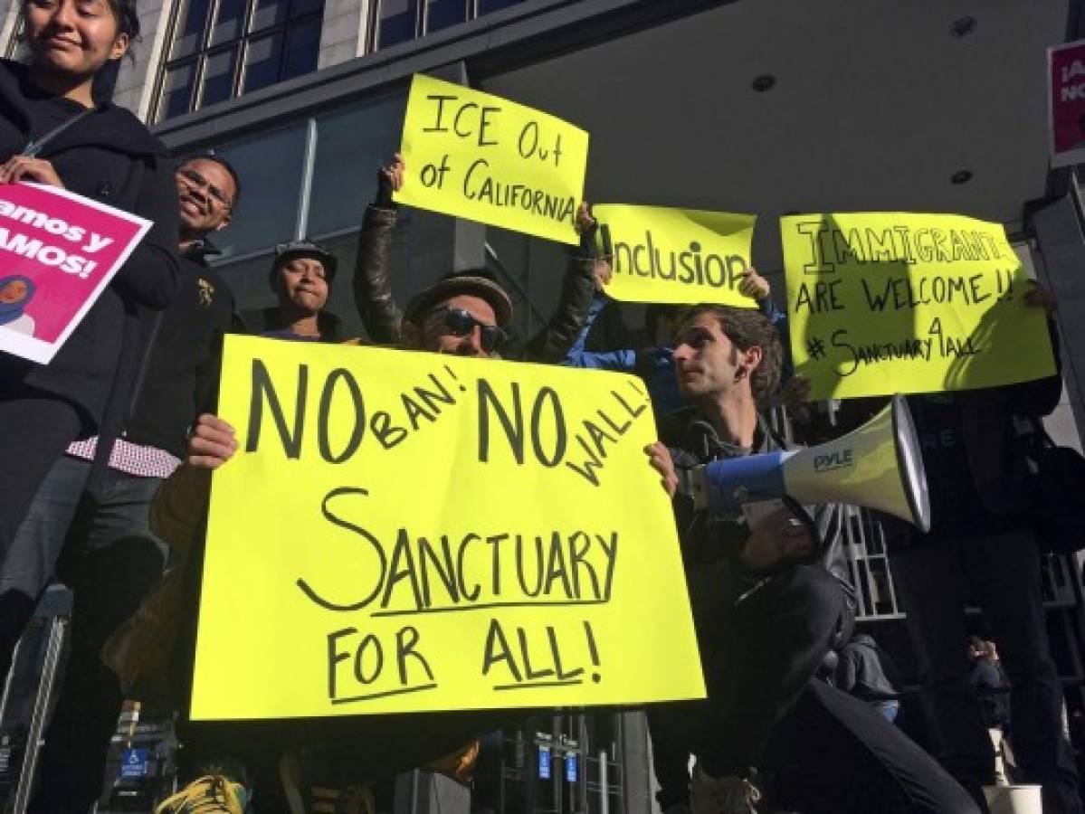 EEUU: Juez bloquea orden contra ciudades 'santuario”
