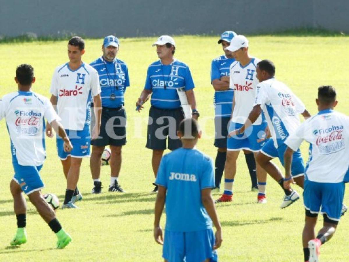 Beckeles y Romell Quioto son novedad en el entreno de la Selección Nacional de Honduras
