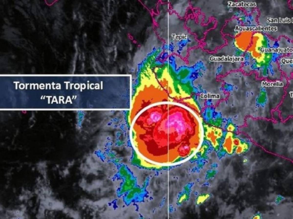 Tormenta tropical Tara azota la costa mexicana