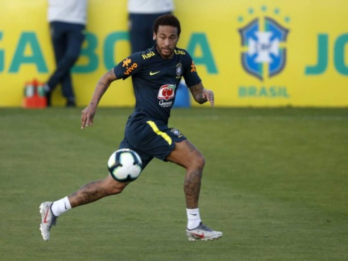 Policía de Río quiere que Neymar testifique sobre acusación
