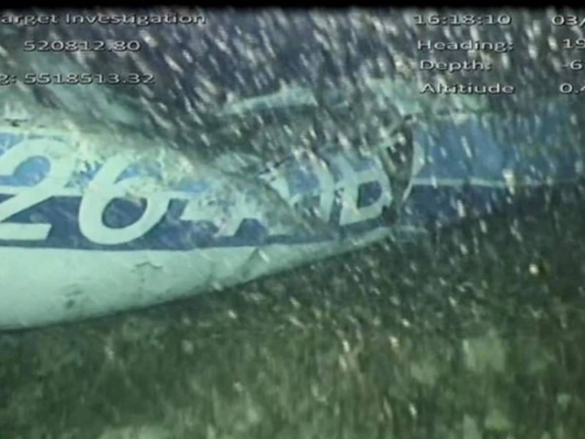 Recuperan cuerpo de la avioneta en la que se estrelló Emiliano Sala
