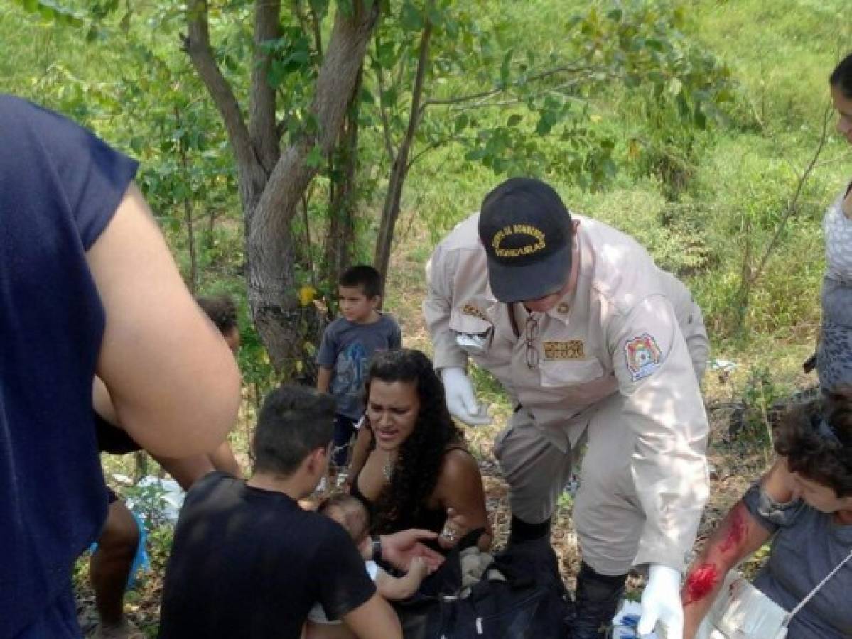 Al menos 12 personas heridas deja accidente de tránsito en Potrerillos, Cortés