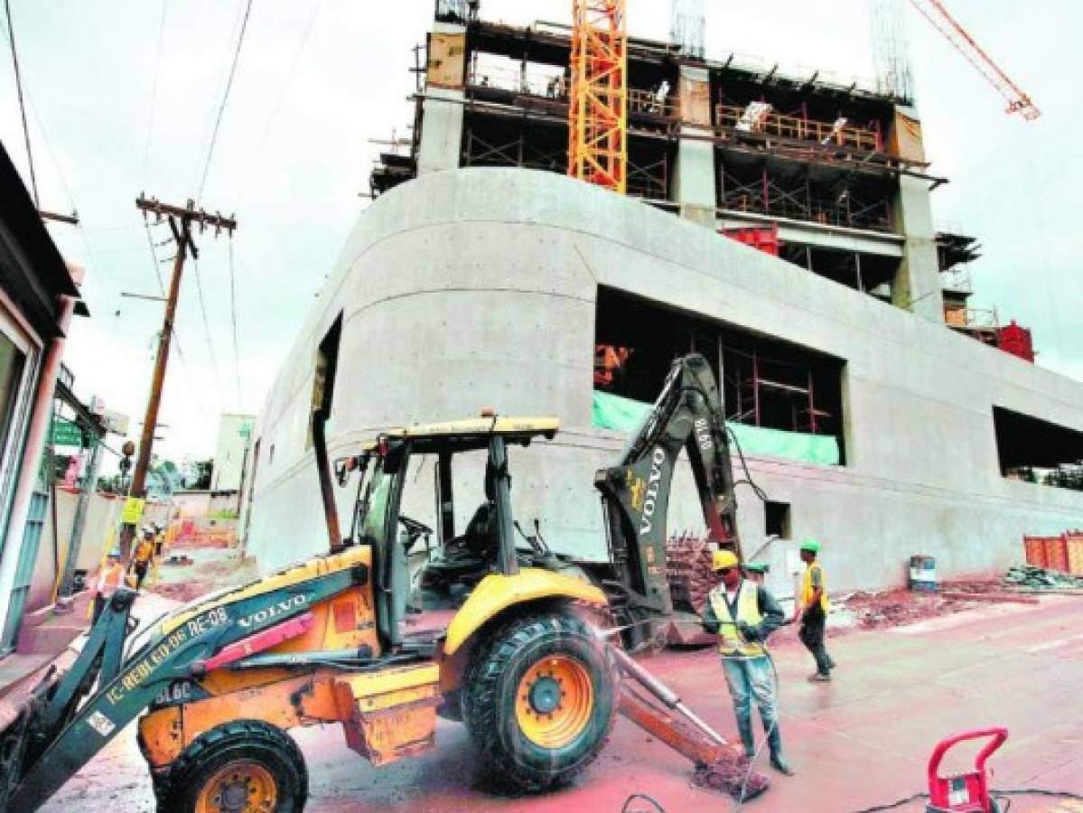 Ya toma forma el Centro Cívico Gubernamental, sobresalen primeras torres