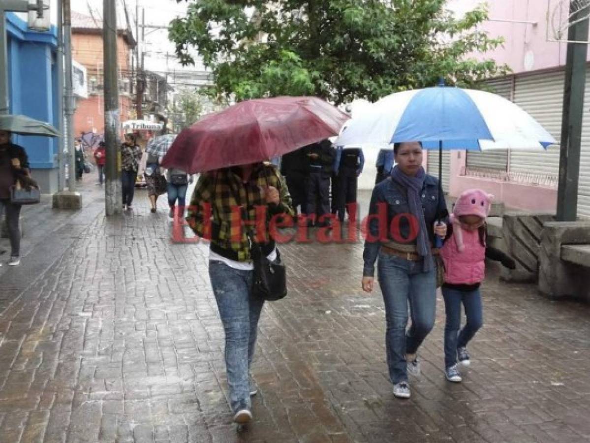 Extienden las alertas en cinco departamentos por lluvias