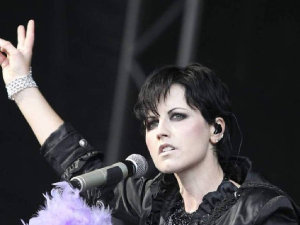 La cantante de The Cranberries, Dolores O'Riordan, se ahogó accidentalmente en el baño, según forense