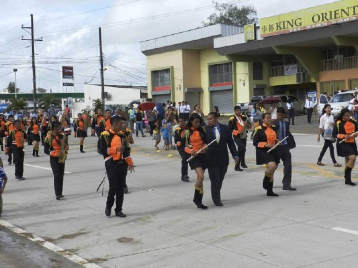 Concurrido desfile se vivió en Juticalpa