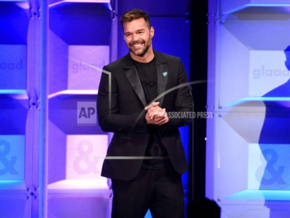 Ricky Martin es homenajeado por su labor humanitaria  