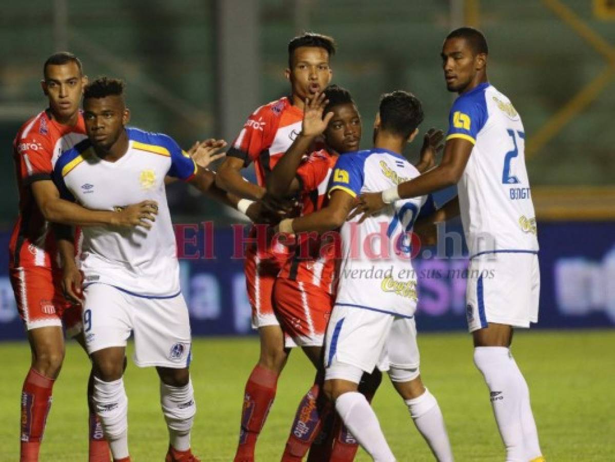 Olimpia le ganó 4-0 al Vida de La Ceiba en el Estadio Nacional