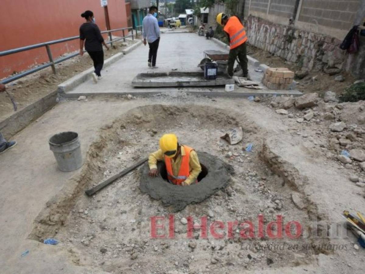 En la colonia Reynel Fúnez no cesan los proyectos de desarrollo. Foto: Emilio Flores/El Heraldo