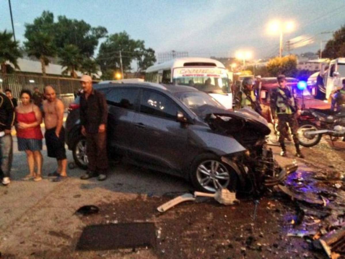 Dos muertos y varios heridos deja accidente frente al Banco Central de Honduras (BCH)