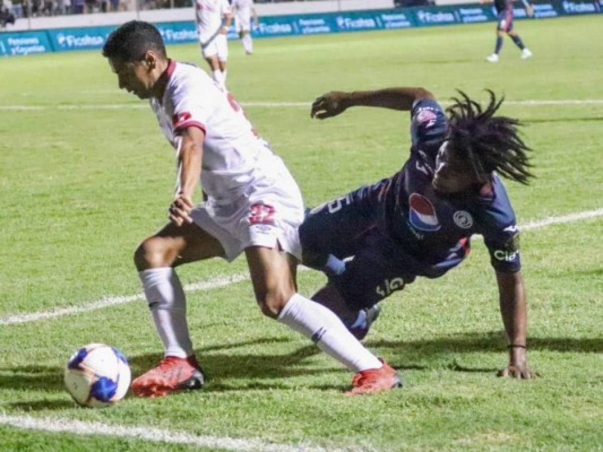 En un insípido clásico, Olimpia y Motagua empatan en el Nacional