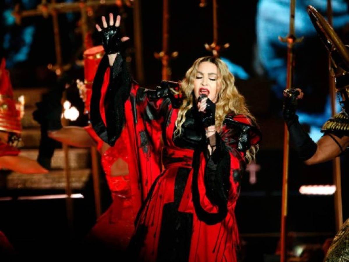 Madonna está enojada por su biografía no autorizada
