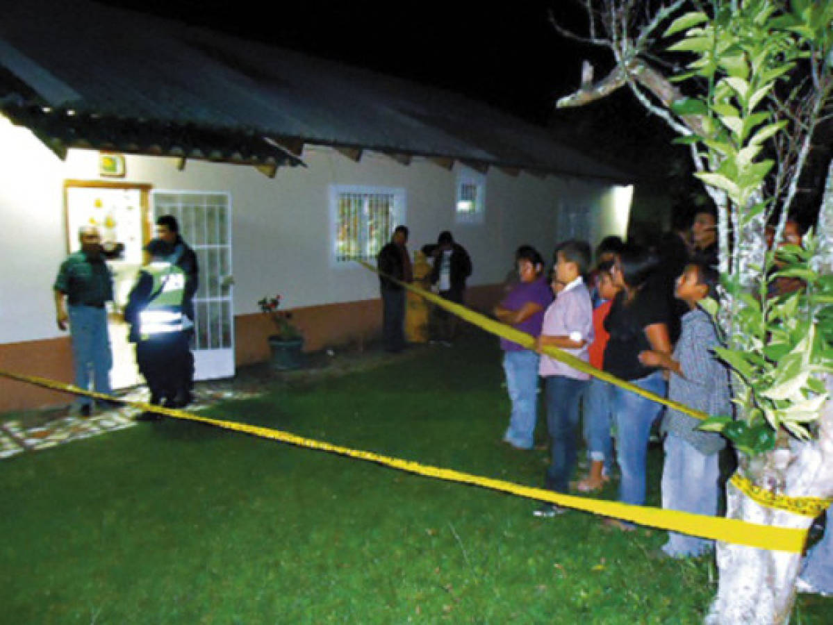 Hija y su novio matan a puñaladas a madre en Siguatepeque