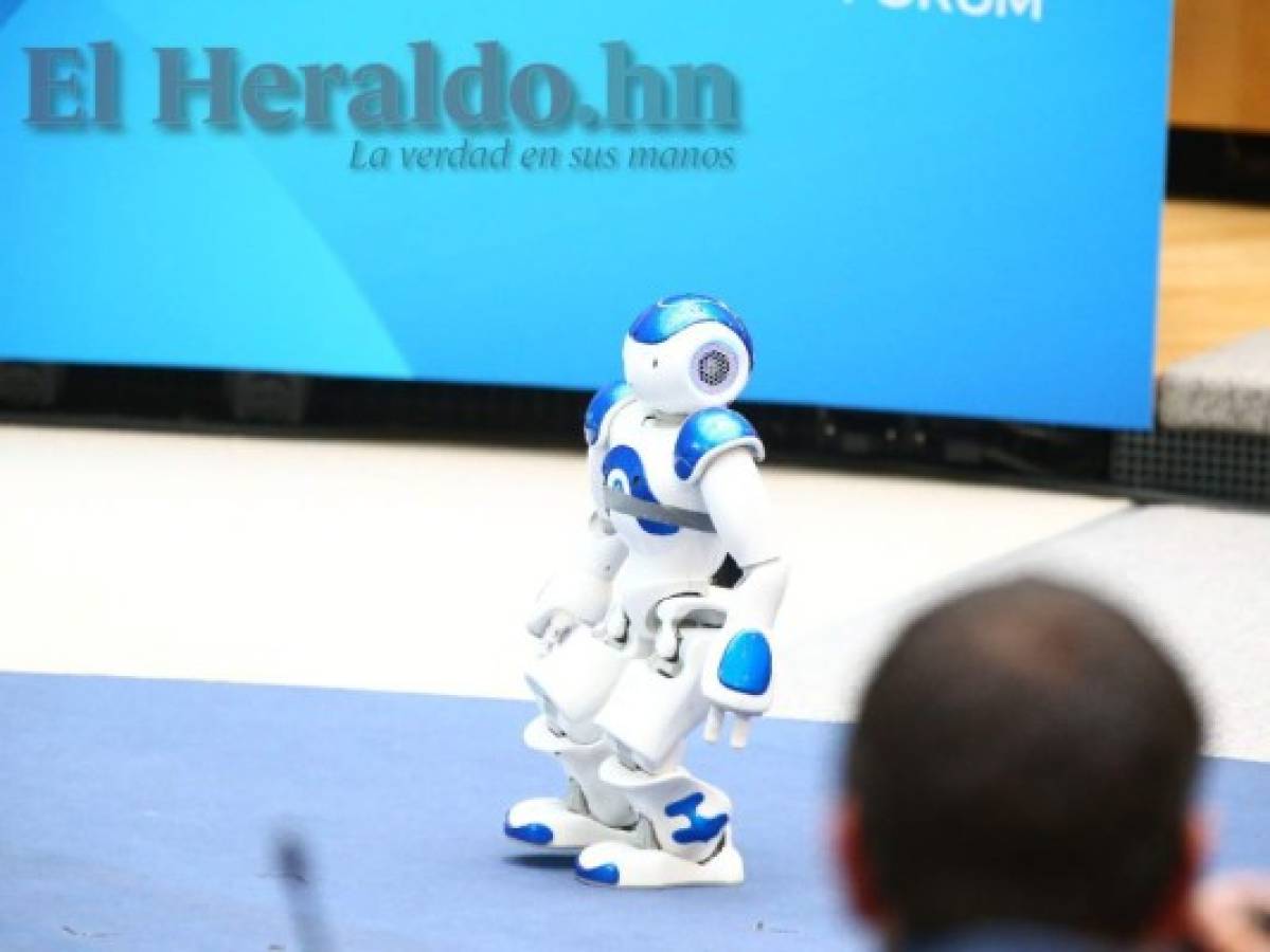 La robots y su creciente inteligencia artificial fueron tema en el foro.