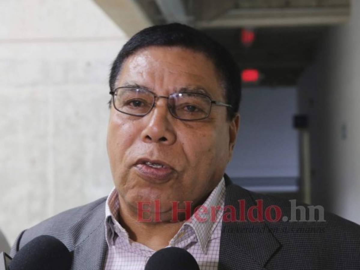 Julio Navarro: Se debe diseñar un sistema de escuela virtual en Honduras