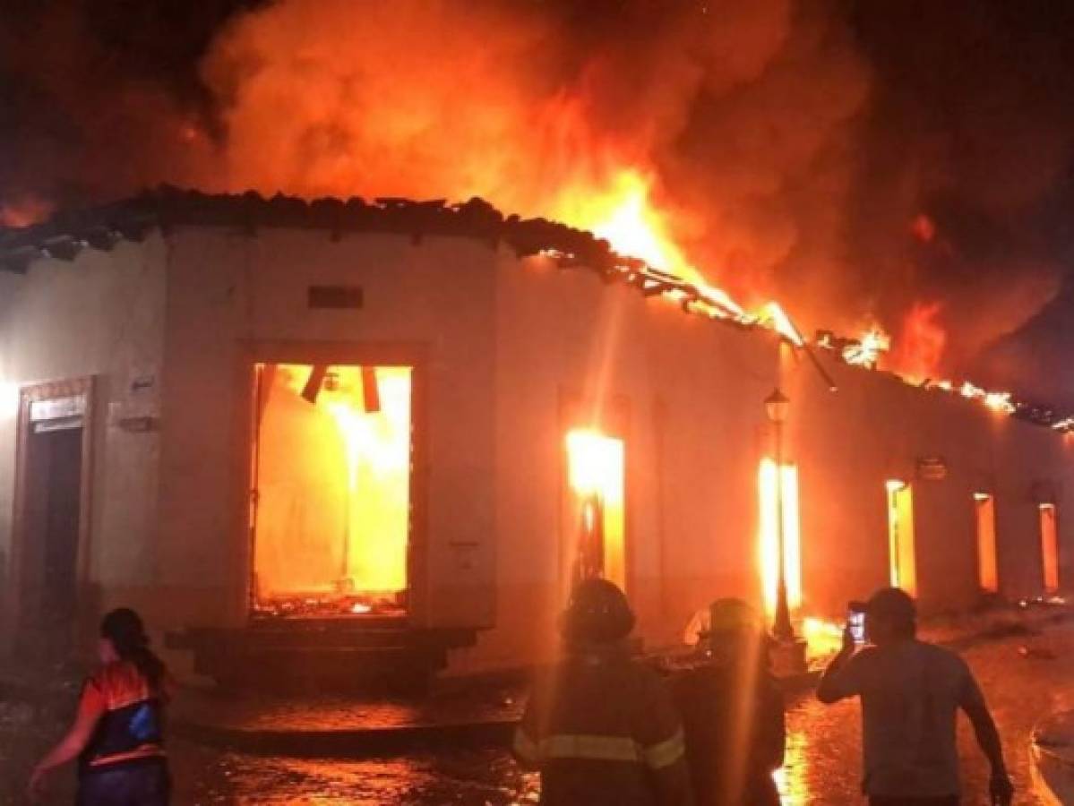 Años de esfuerzo reducido a cenizas tras incendio en mercado de Gracias