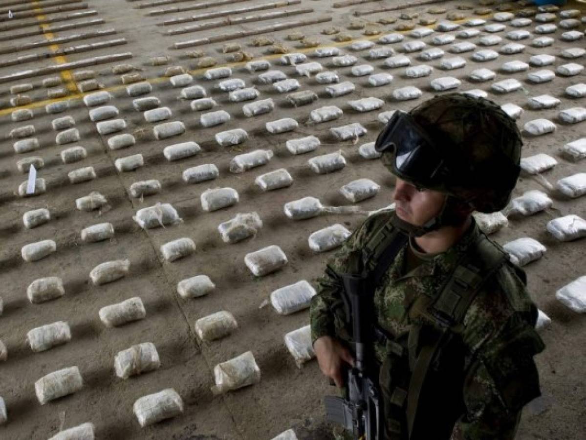 Incautan dos toneladas de cocaína a principal banda narco de Colombia