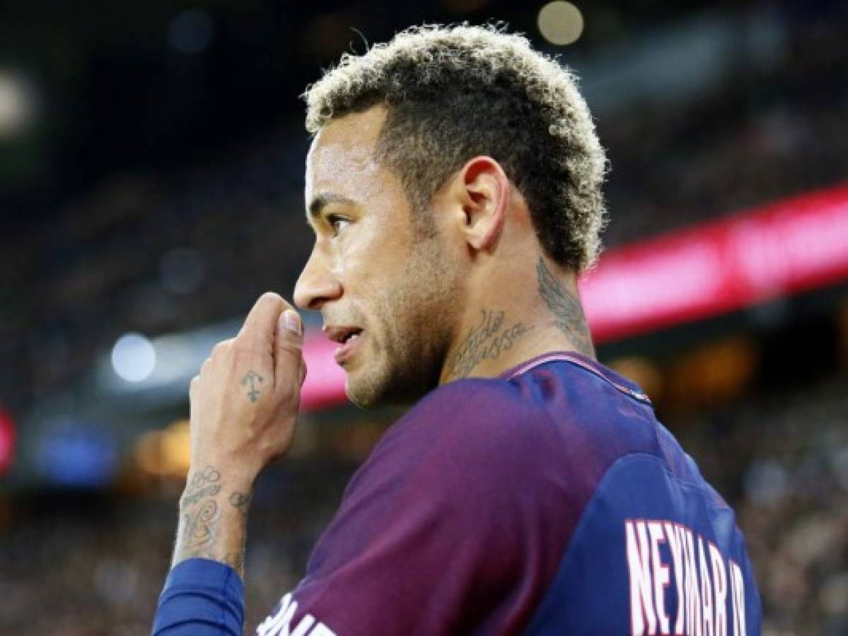 ¿Cuál es el salario mensual de Neymar en el PSG?, una revista alemana lo revela