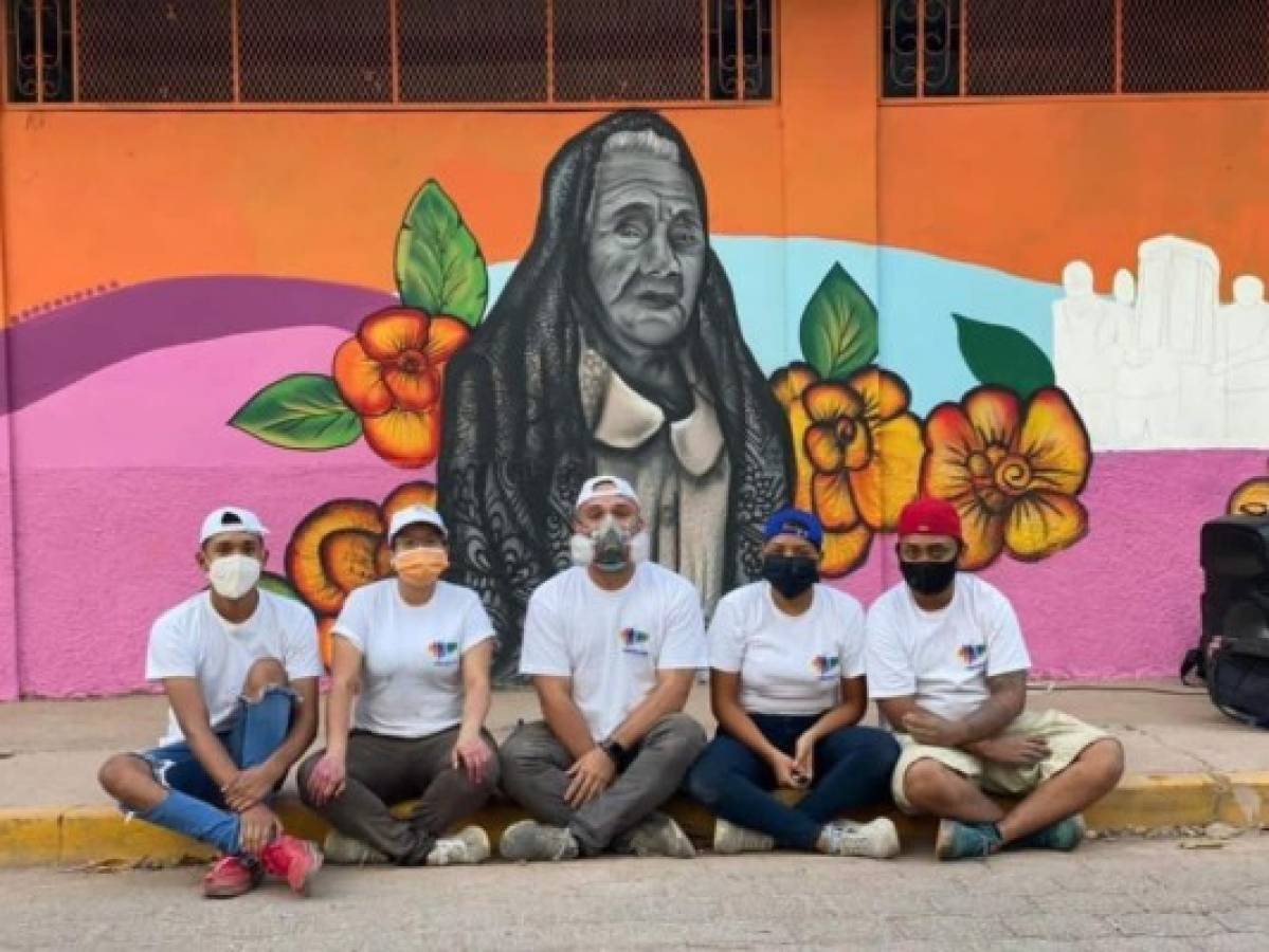 Elaboran vistosos murales para destacar el arte y la cultura en municipios de Honduras