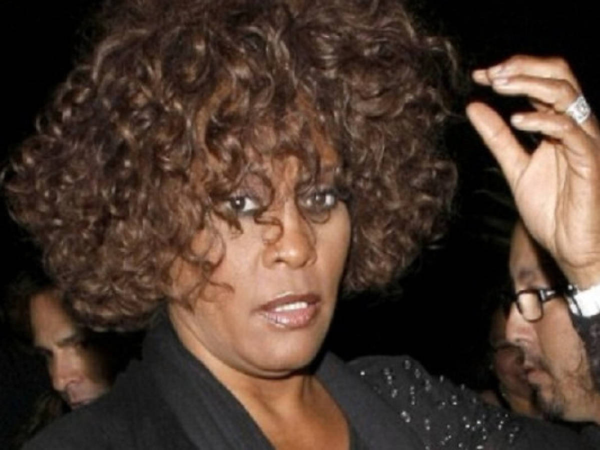 Polémica autopsia a Whitney Houston